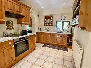 Kitchen- click for photo gallery